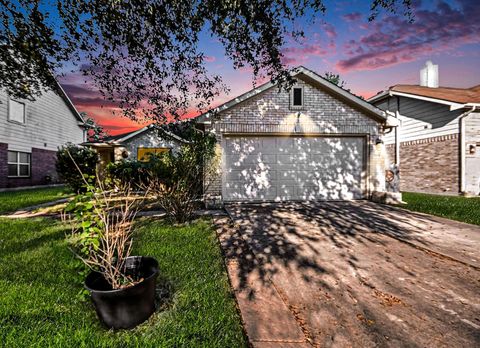 Photo of 1318 Stevens Court, Rosenberg, TX 77471 (MLS # 66939509)