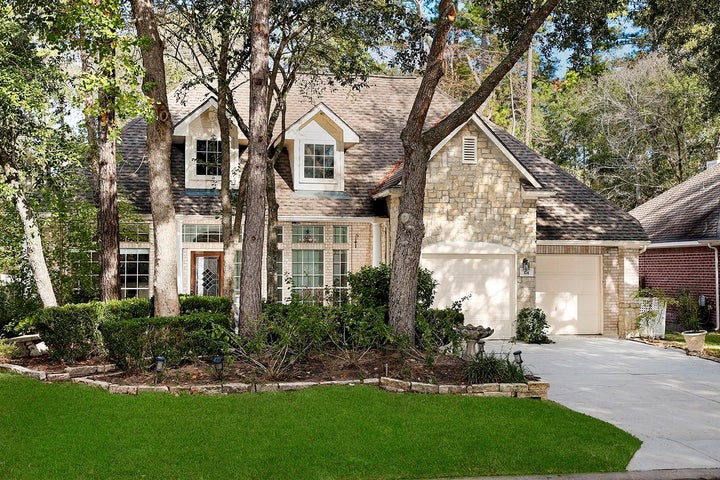 Photo 1 of 41 — 174 N Wimberly Way, The Woodlands, TX 77385