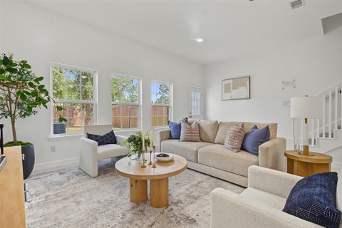 Photo of 8159 Crestview Drive, Houston, TX 77028 (MLS # 36585395)