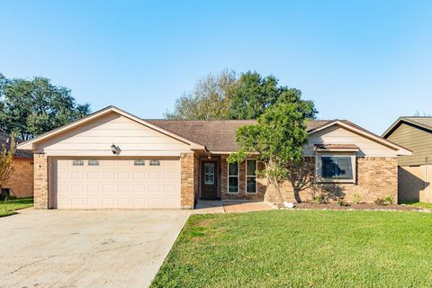 Photo of 2837 Rimfire Drive, Angleton, TX 77515 (MLS # 81062427)
