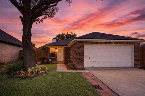 Photo of 4705 Meadowood Drive, Baytown, TX 77521 (MLS # 21083381)