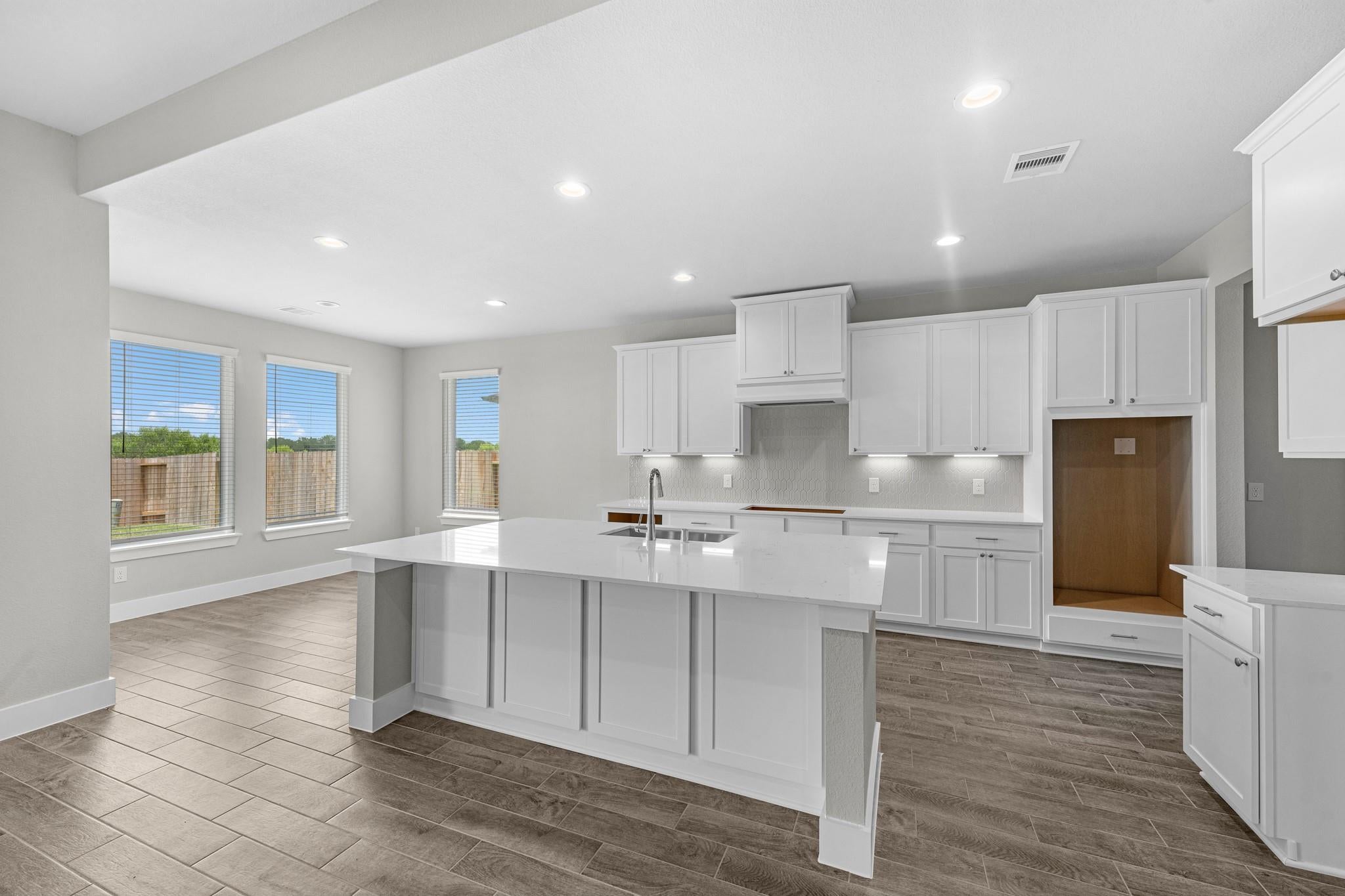 3414 Everglade Lane