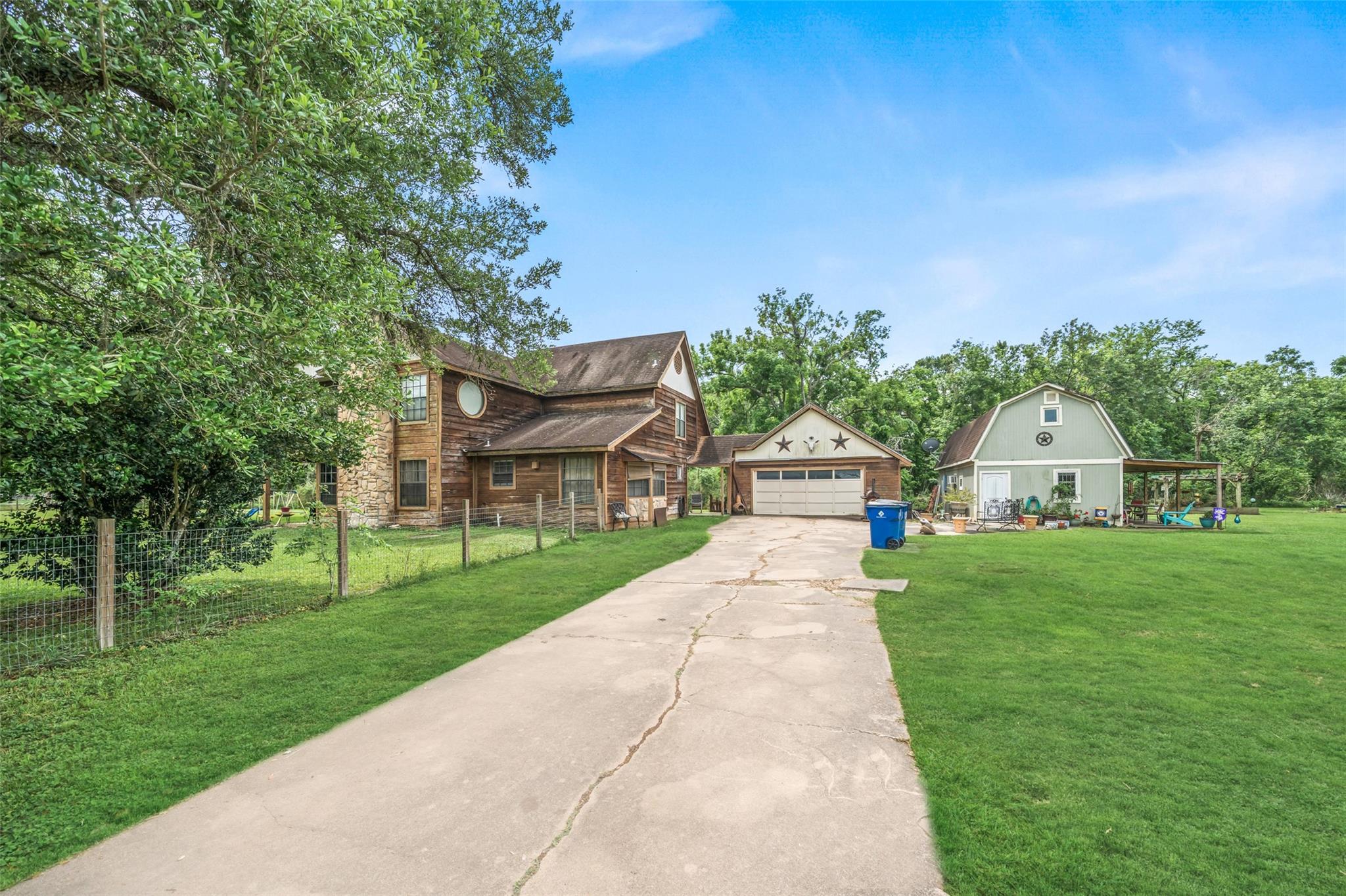 154 Pin Oak Drive