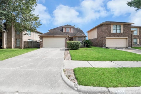 Photo of 1911 Wildwood Ridge Drive, Missouri City, TX 77489 (MLS # 86776120)