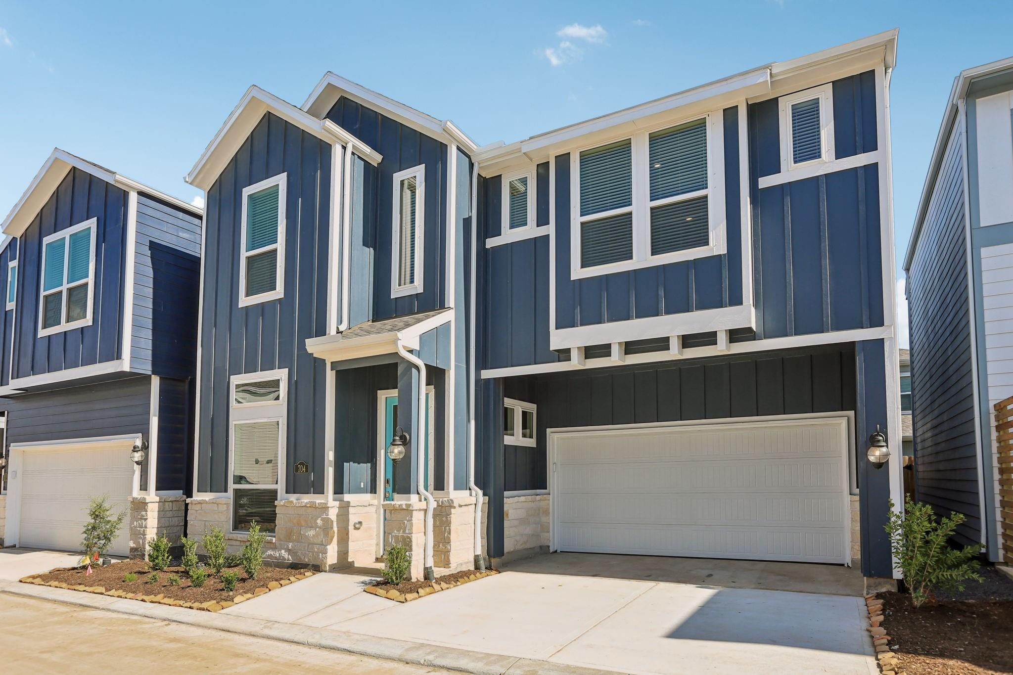 704 Topwater Trail