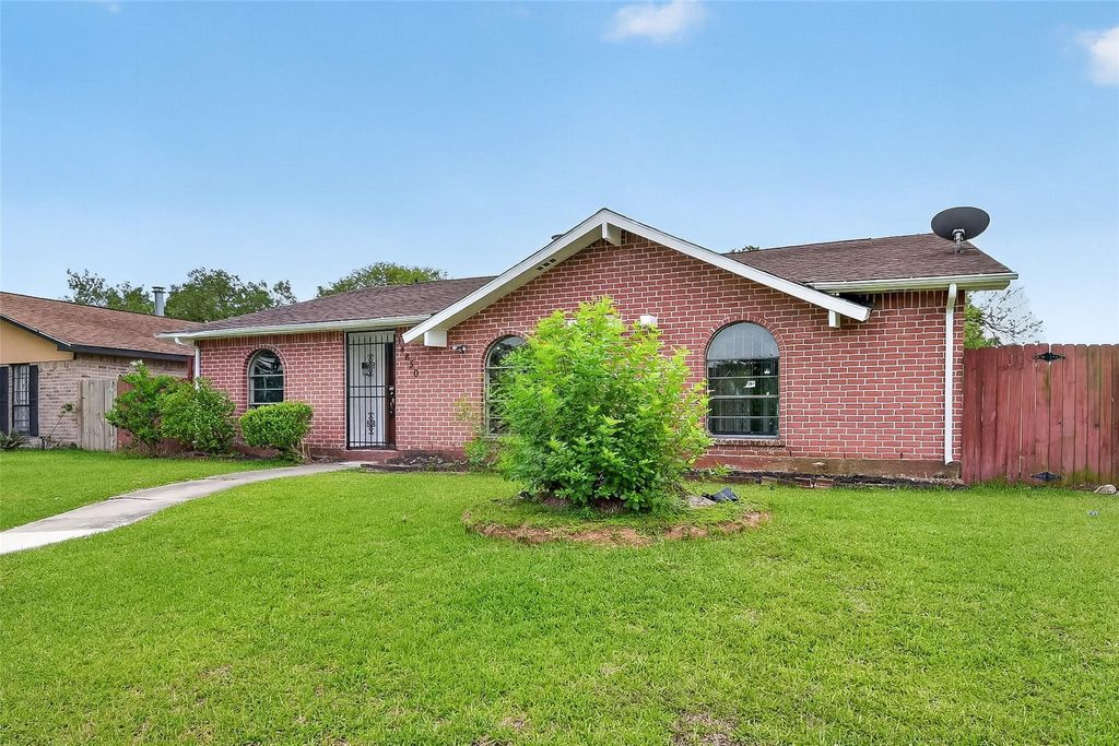 Photo of 14650 Kemrock Drive, Houston, TX 77049 (MLS # 50606167)