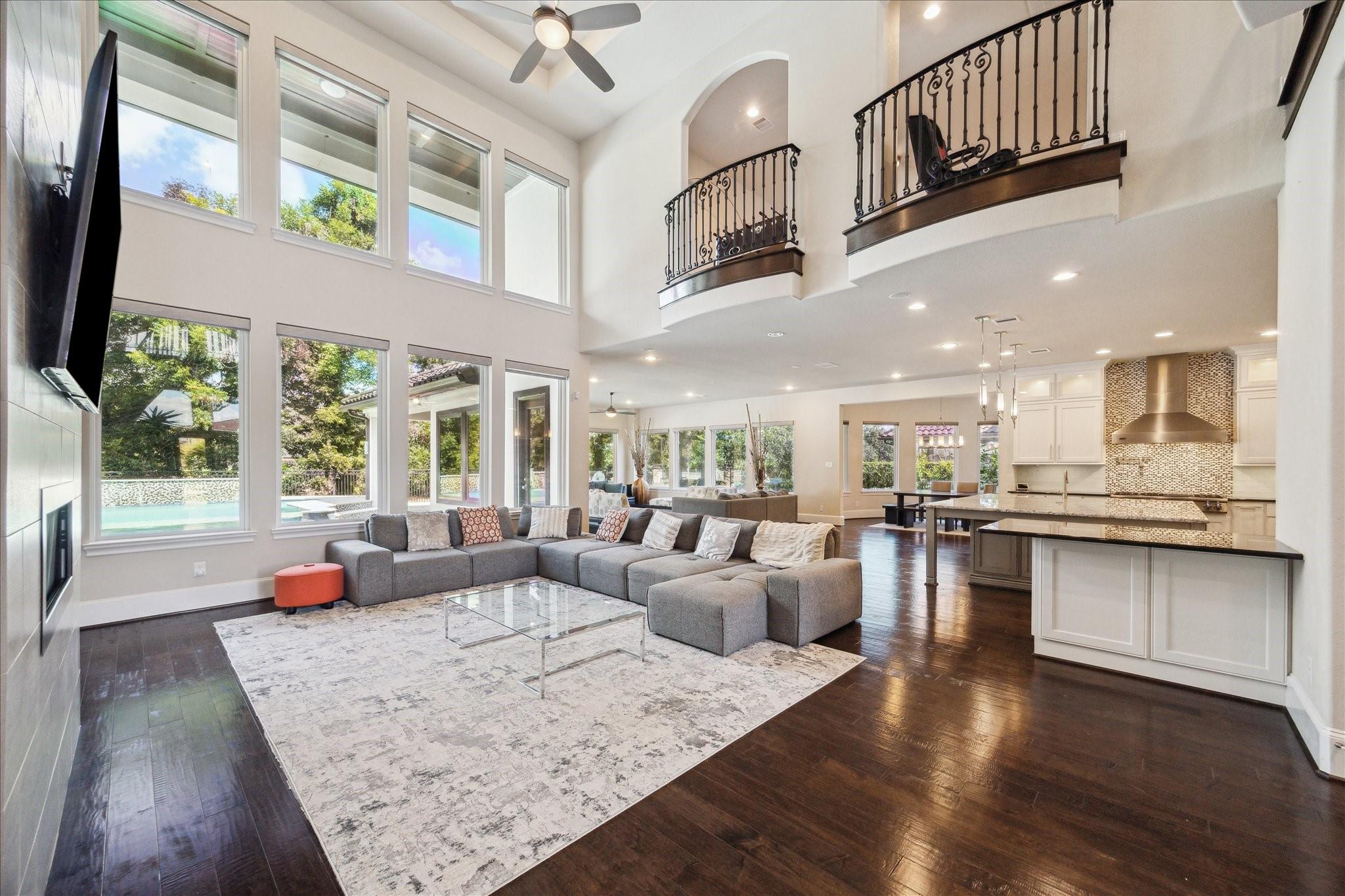 Sugar Land, Texas, 77479, United States, 5 Bedrooms Bedrooms, ,6 BathroomsBathrooms,Residential,Active,2032429