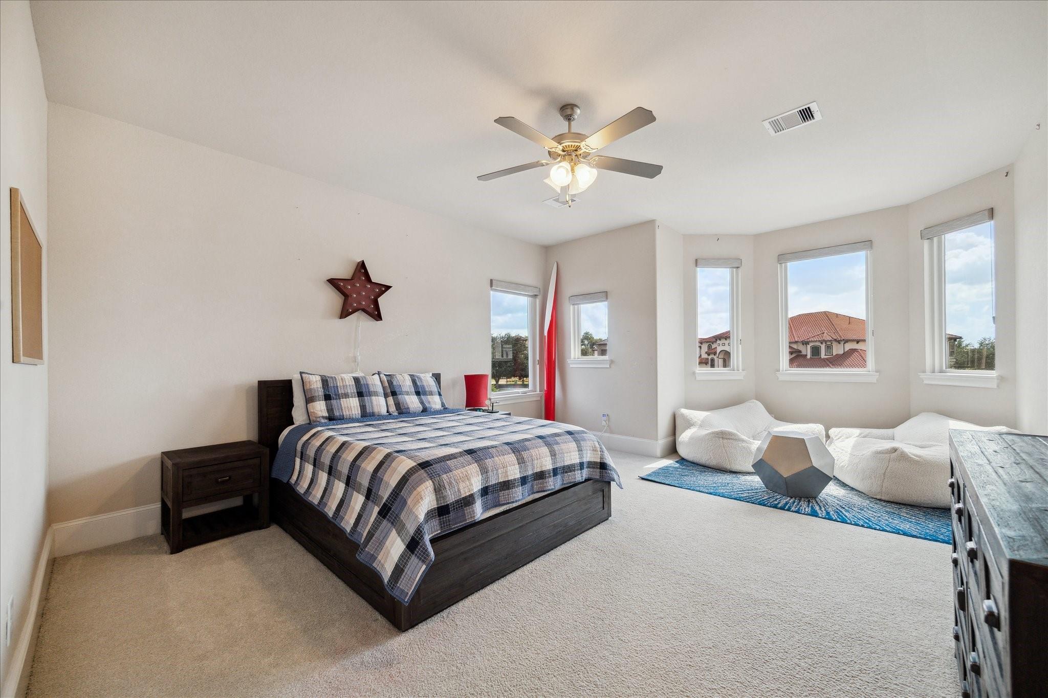 Sugar Land, Texas, 77479, United States, 5 Bedrooms Bedrooms, ,6 BathroomsBathrooms,Residential,Active,2032429