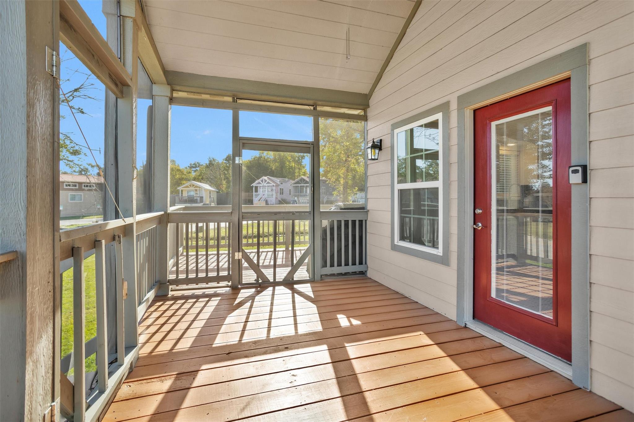 12922 Longstreet Dr Road 711