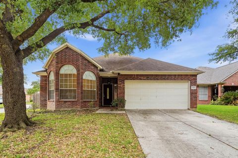 Photo of 7910 Masonwood Lane, Houston, TX 77070 (MLS # 33691243)