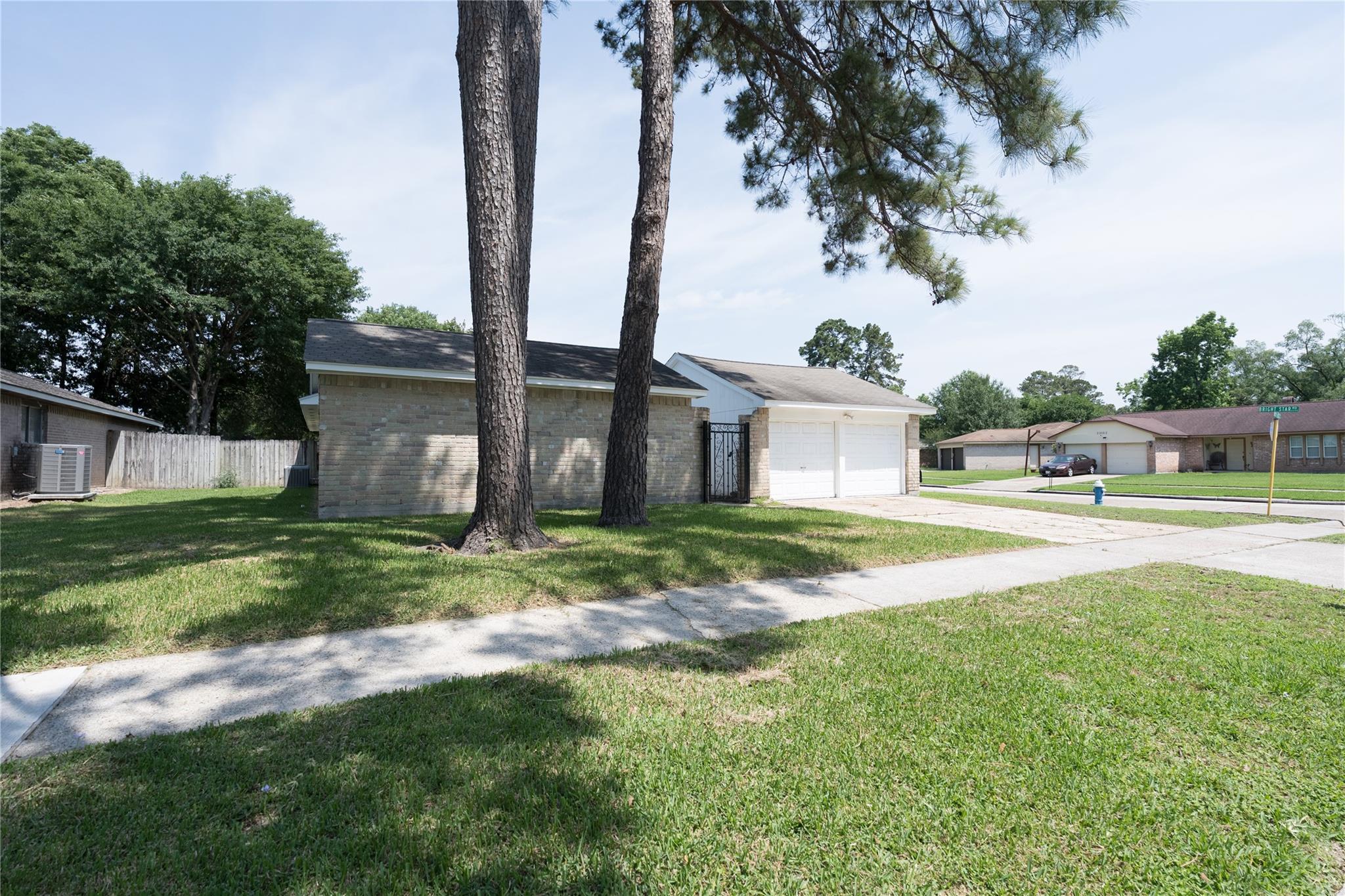 6023 Knotty Post Lane