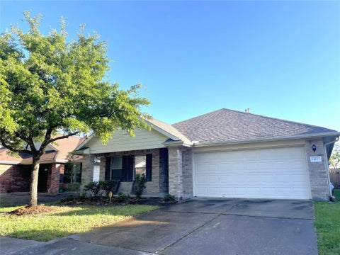 Homes For Rent - 14227 Willow Mountain Lane<br/> Houston, TX 77047