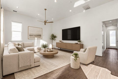 Photo of 9811 Finch Falls Lane, Houston, TX 77080 (MLS # 7013796)