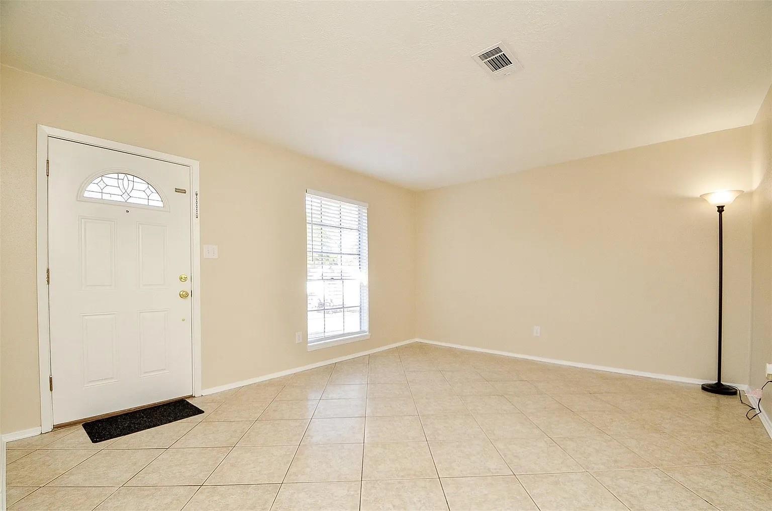 10119 Leawood
