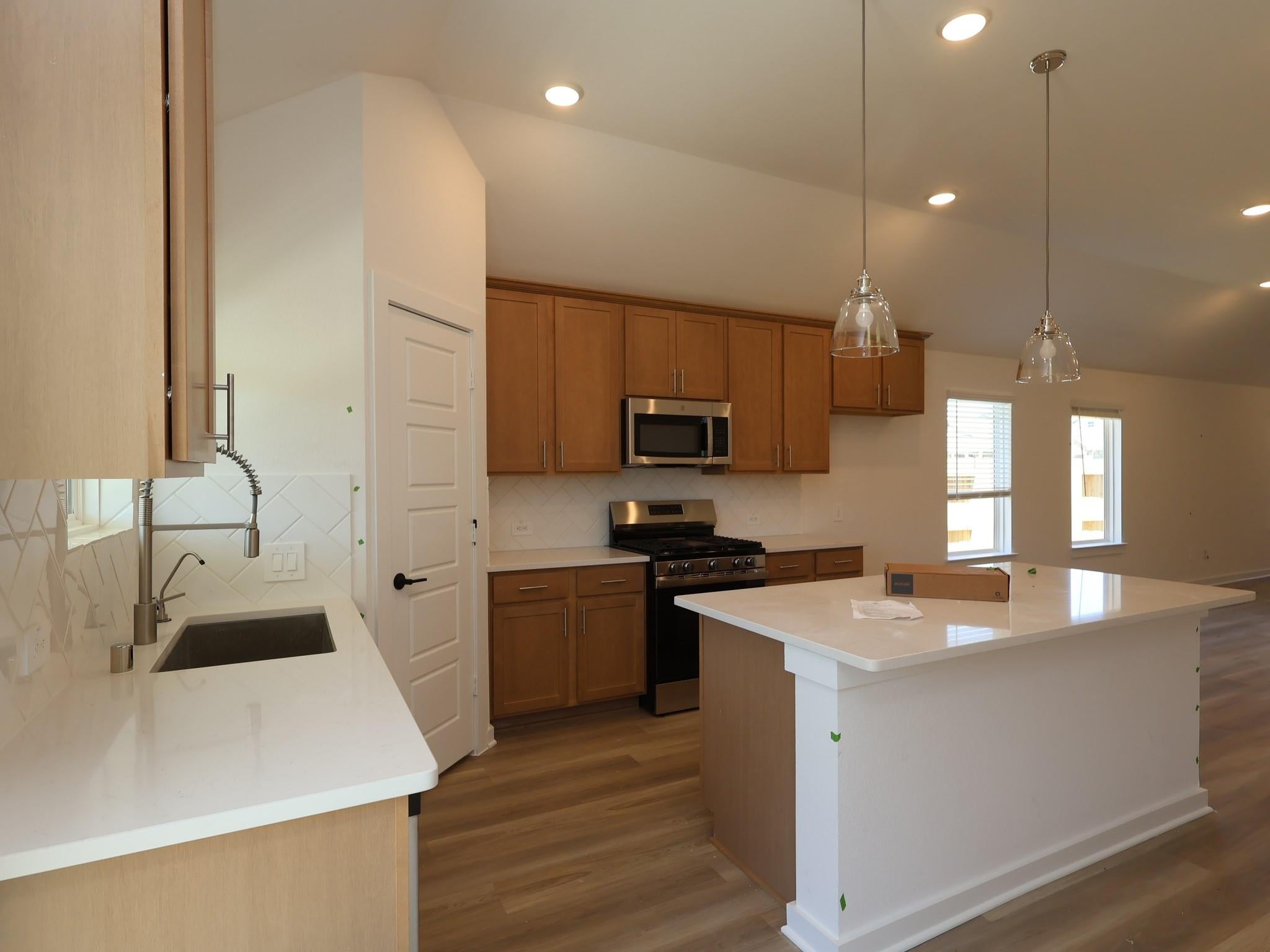10236 Burton Path