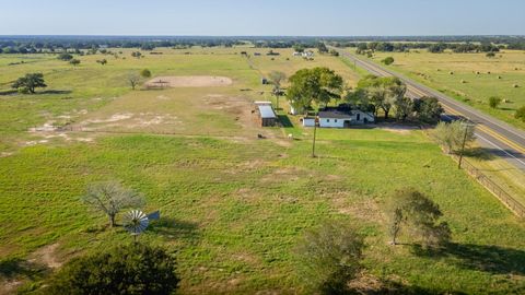 Photo of 3971 Us Highway 77 S, Hallettsville, TX 77964 (MLS # 87865463)