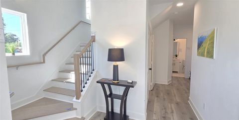 Tiny photo for 4922 Hoover Street #B, Houston, TX 77092 (MLS # 28493045)