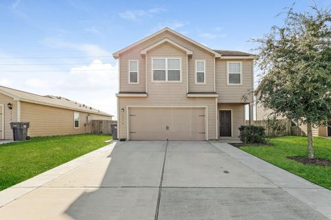 Photo of 5914 Golden Cove Road, Cove, TX 77523 (MLS # 3515332)