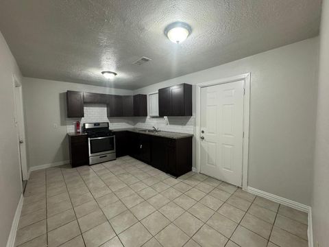 Tiny photo for 12643 Chiswick Road, Houston, TX 77047 (MLS # 75762104)