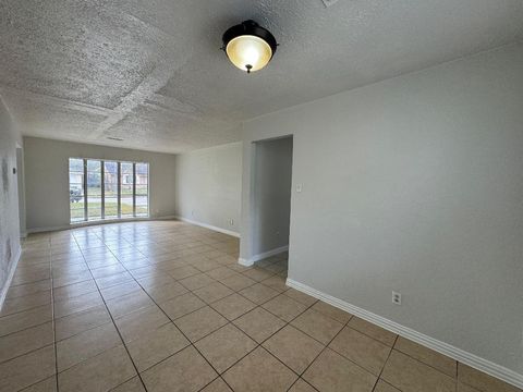 Tiny photo for 12643 Chiswick Road, Houston, TX 77047 (MLS # 75762104)
