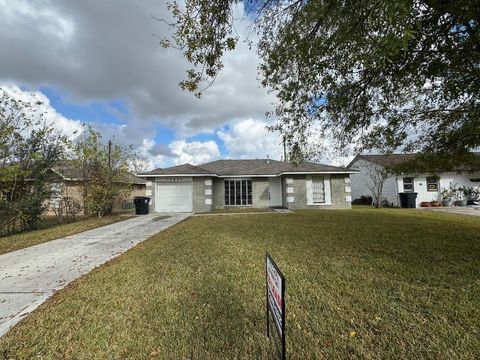 Tiny photo for 12643 Chiswick Road, Houston, TX 77047 (MLS # 75762104)