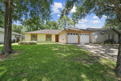 Photo of 16306 Forest Bend Avenue, Friendswood, TX 77546 (MLS # 8800529)