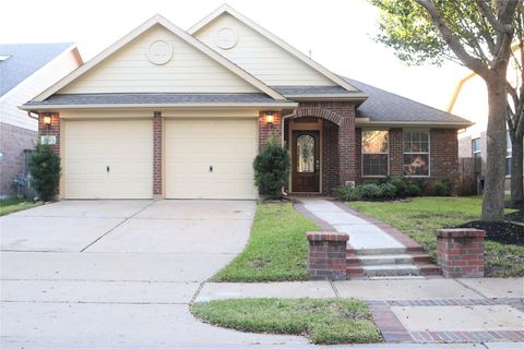 Photo of 18507 S Raven Shore Drive, Cypress, TX 77433 (MLS # 66265576)