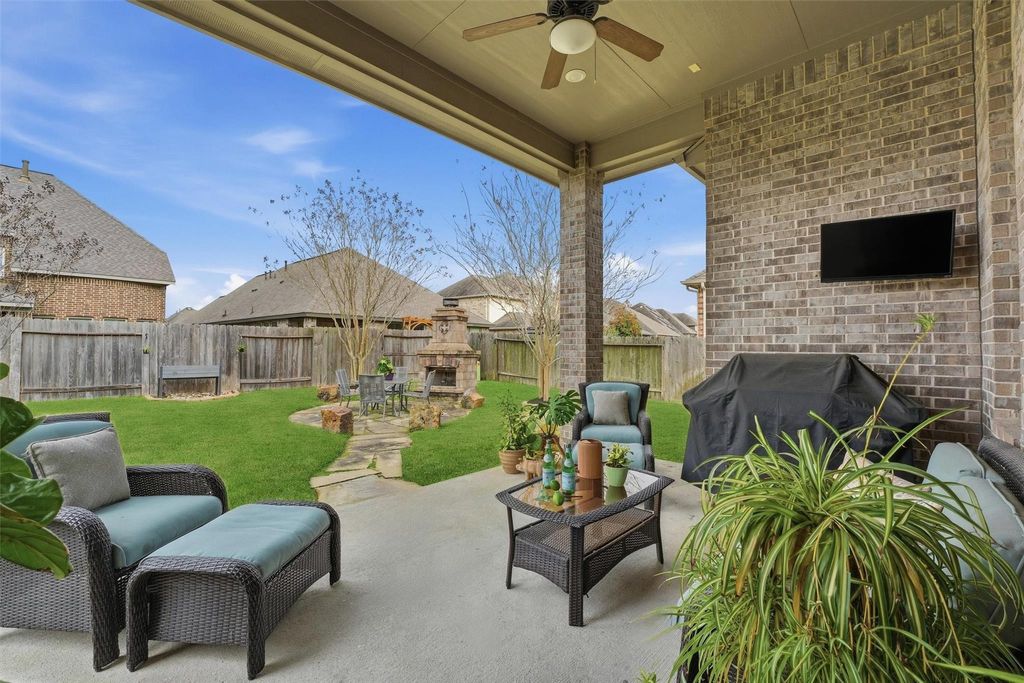 Photo of 3315 Allendale Park Court, Houston, TX 77365 (MLS # 44656738)