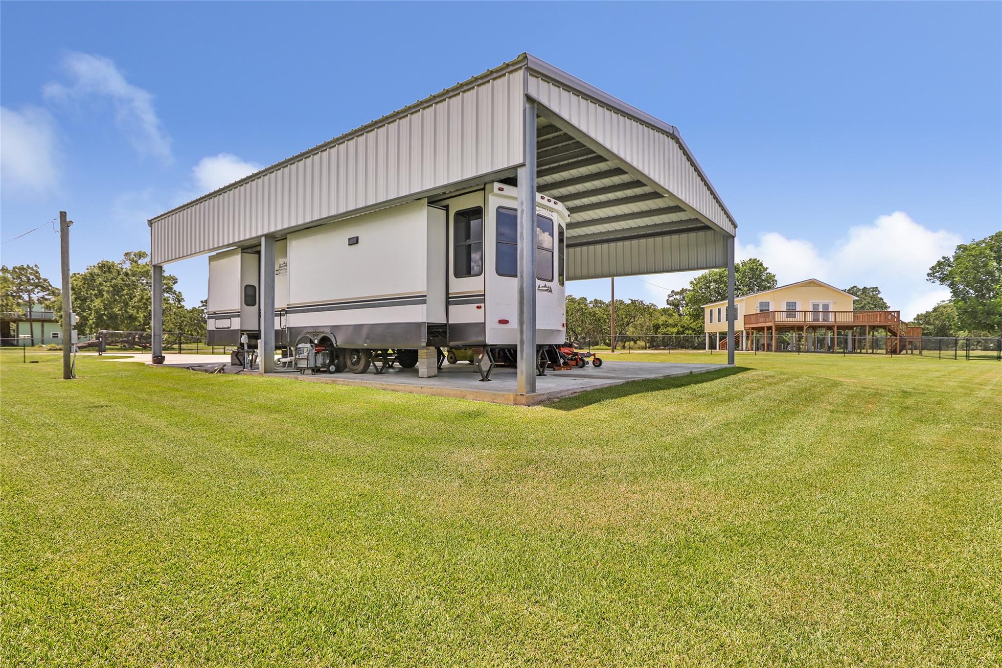 313 Oak Island Drive