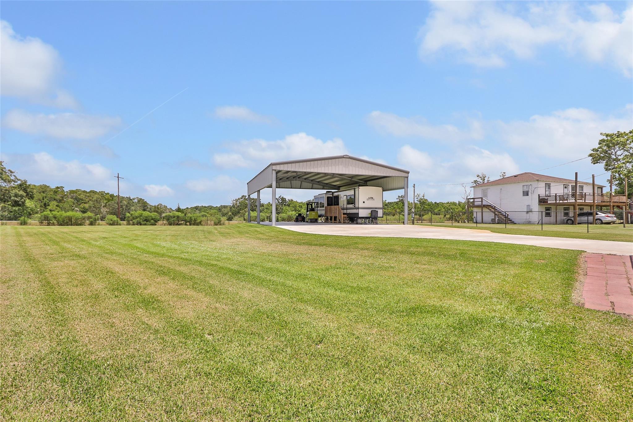 313 Oak Island Drive