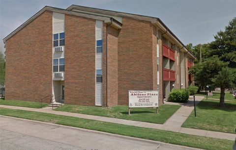 Photo of 510 NW 2nd Street, Abilene, KS 67410 (MLS # 29302339)