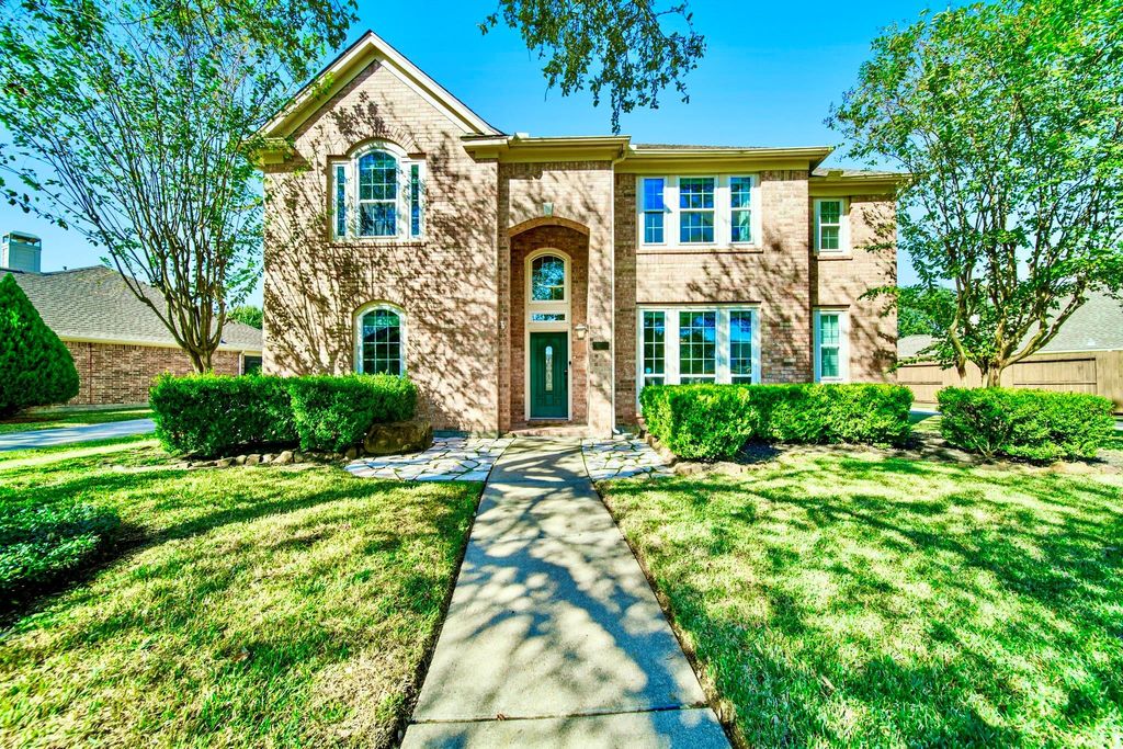 Photo of 16322 Drystone Lane, Houston, TX 77095 (MLS # 50055062)