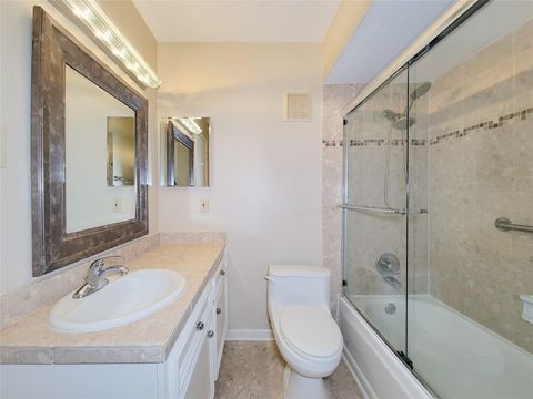Tiny photo for 1601 S Shepherd Drive #225, Houston, TX 77019 (MLS # 54699056)