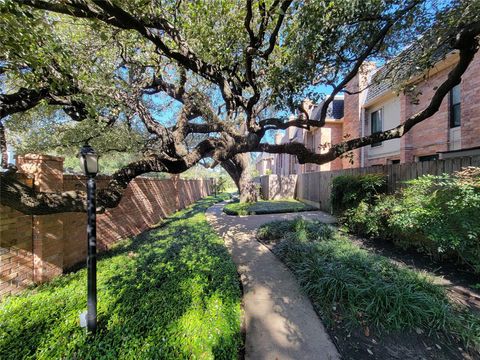 Tiny photo for 1601 S Shepherd Drive #225, Houston, TX 77019 (MLS # 54699056)