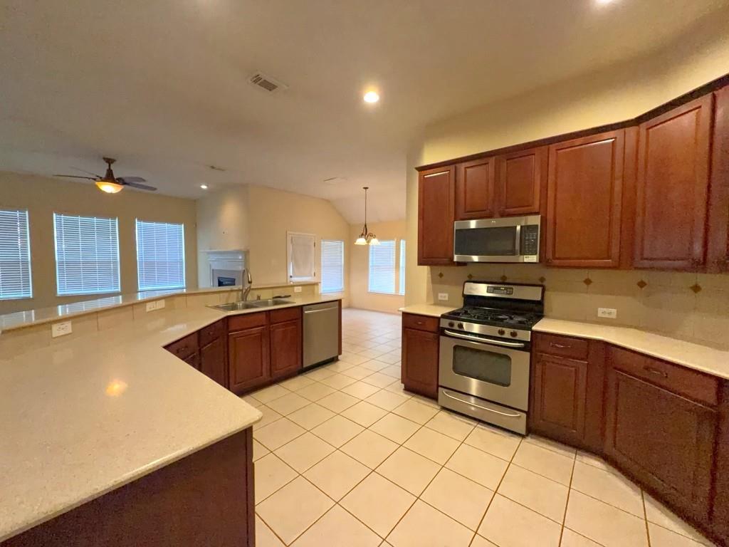 20007 Brackenton Crest Court