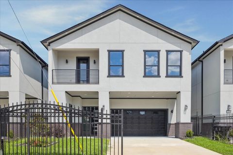 Photo of 2323 Tuam Street, Houston, TX 77004 (MLS # 16697150)
