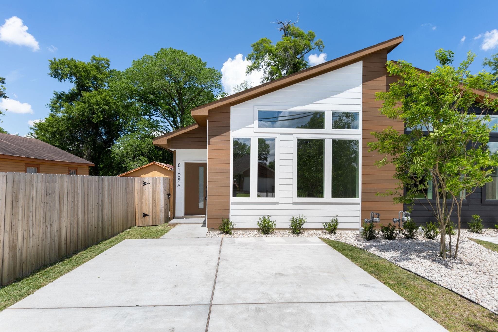 8109 Hamlet Street
