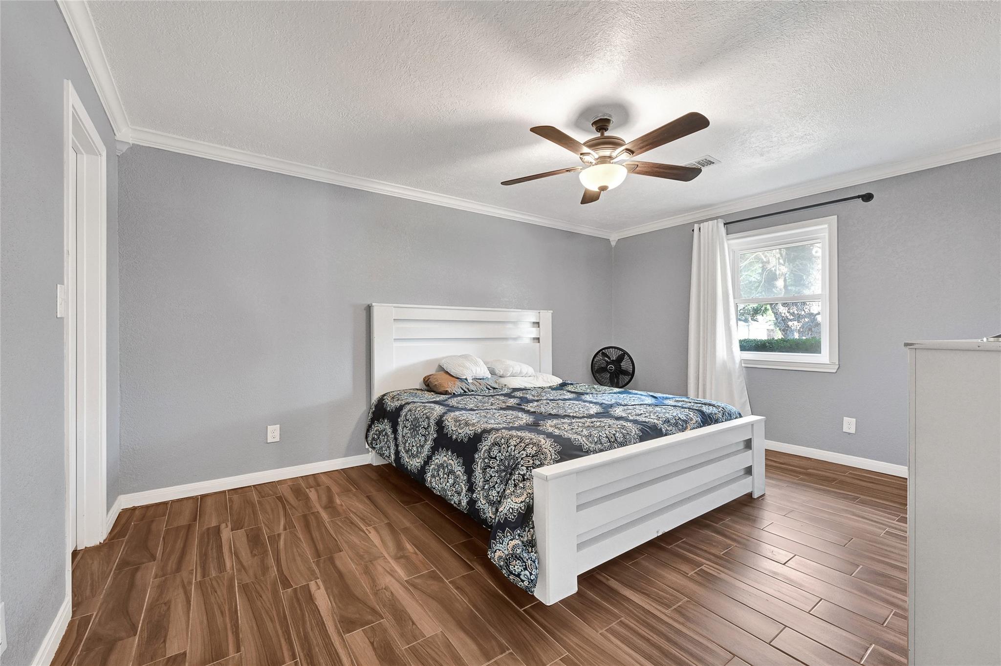 4902 Green Willow Lane