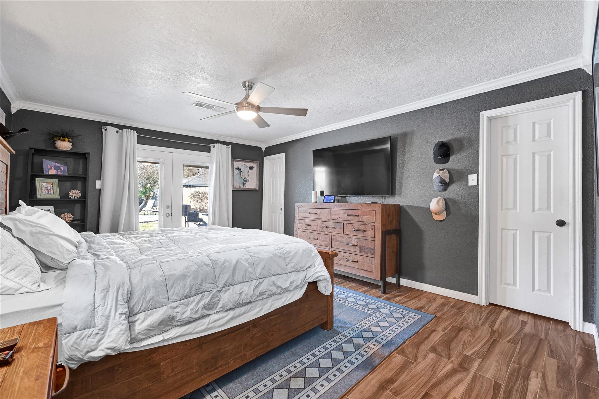4902 Green Willow Lane