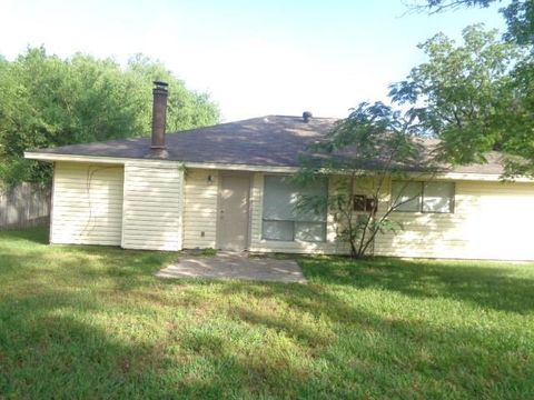 Photo of 19806 Rustlewood Drive, Humble, TX 77338 (MLS # 23012600)