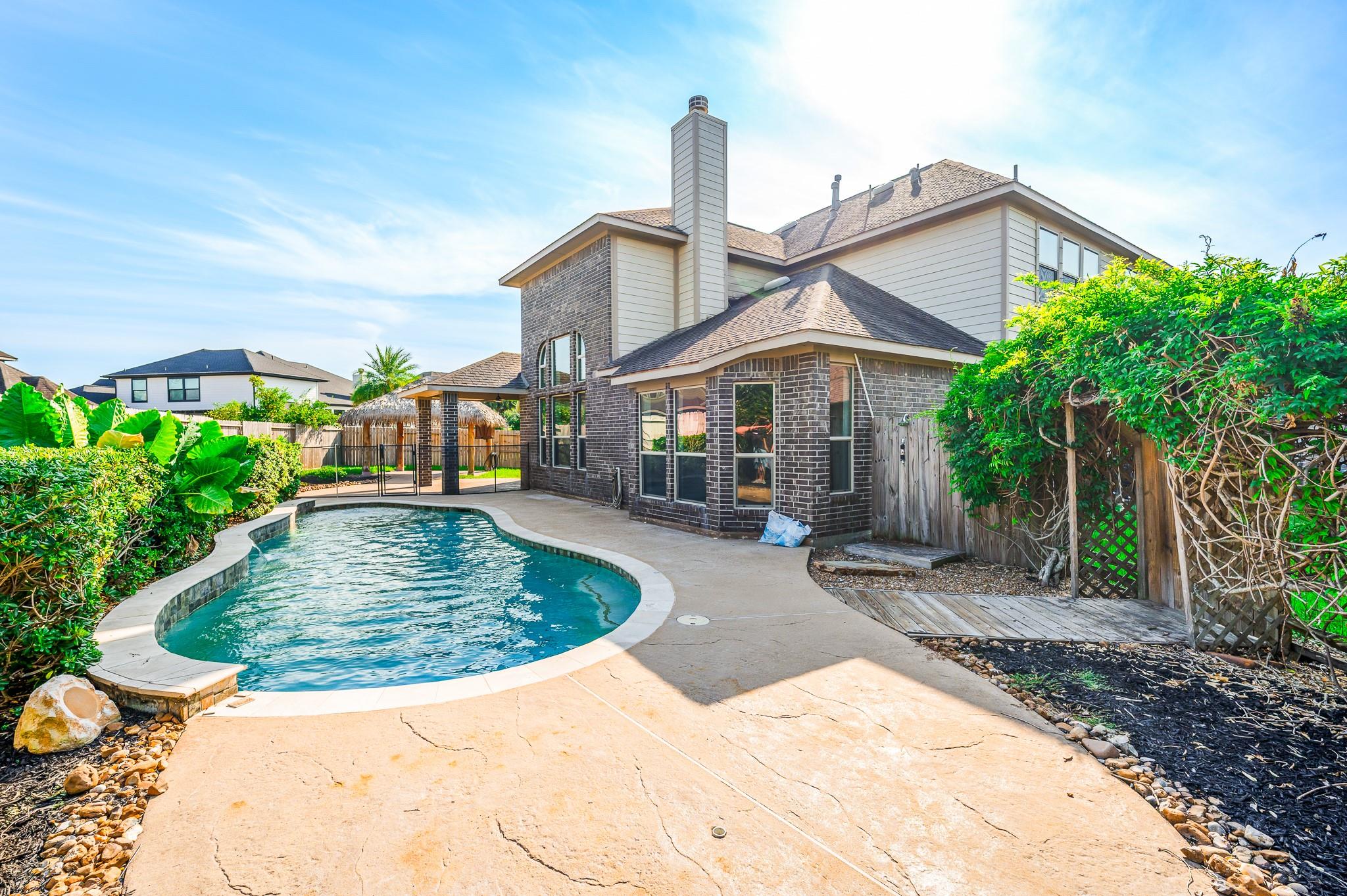 4725 Serrano Drive