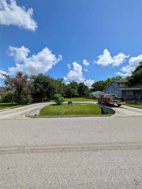 Photo of 0 Fuqua Street, Houston, TX 77047 (MLS # 97219329)