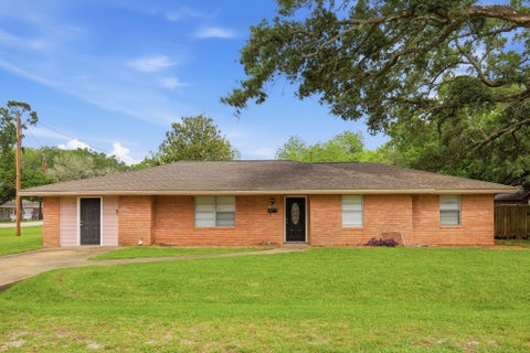 Homes For Sale - 903 S Dula Street<br/> Alvin, TX 77511