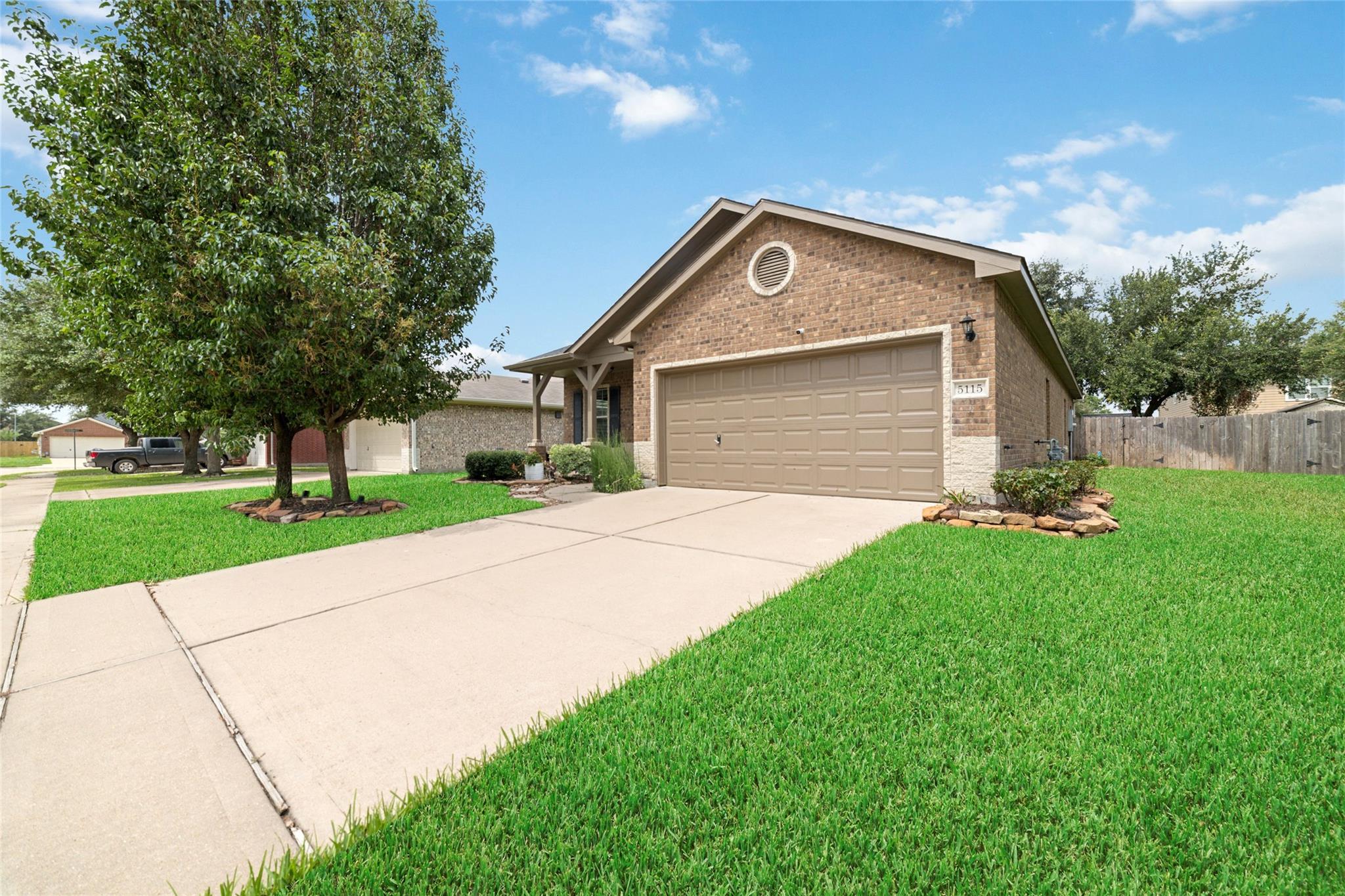5115 Whitebridge Lane