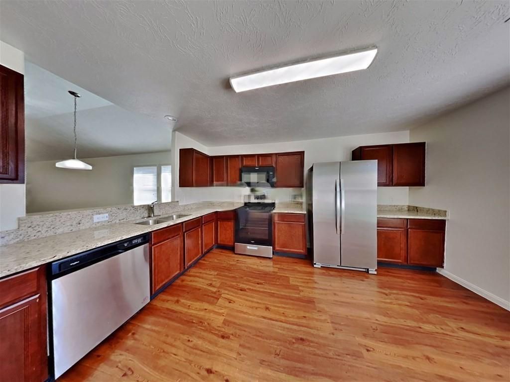 Photo of 1723 Teal Bend Court, Fresno, TX 77545 (MLS # 79809672)