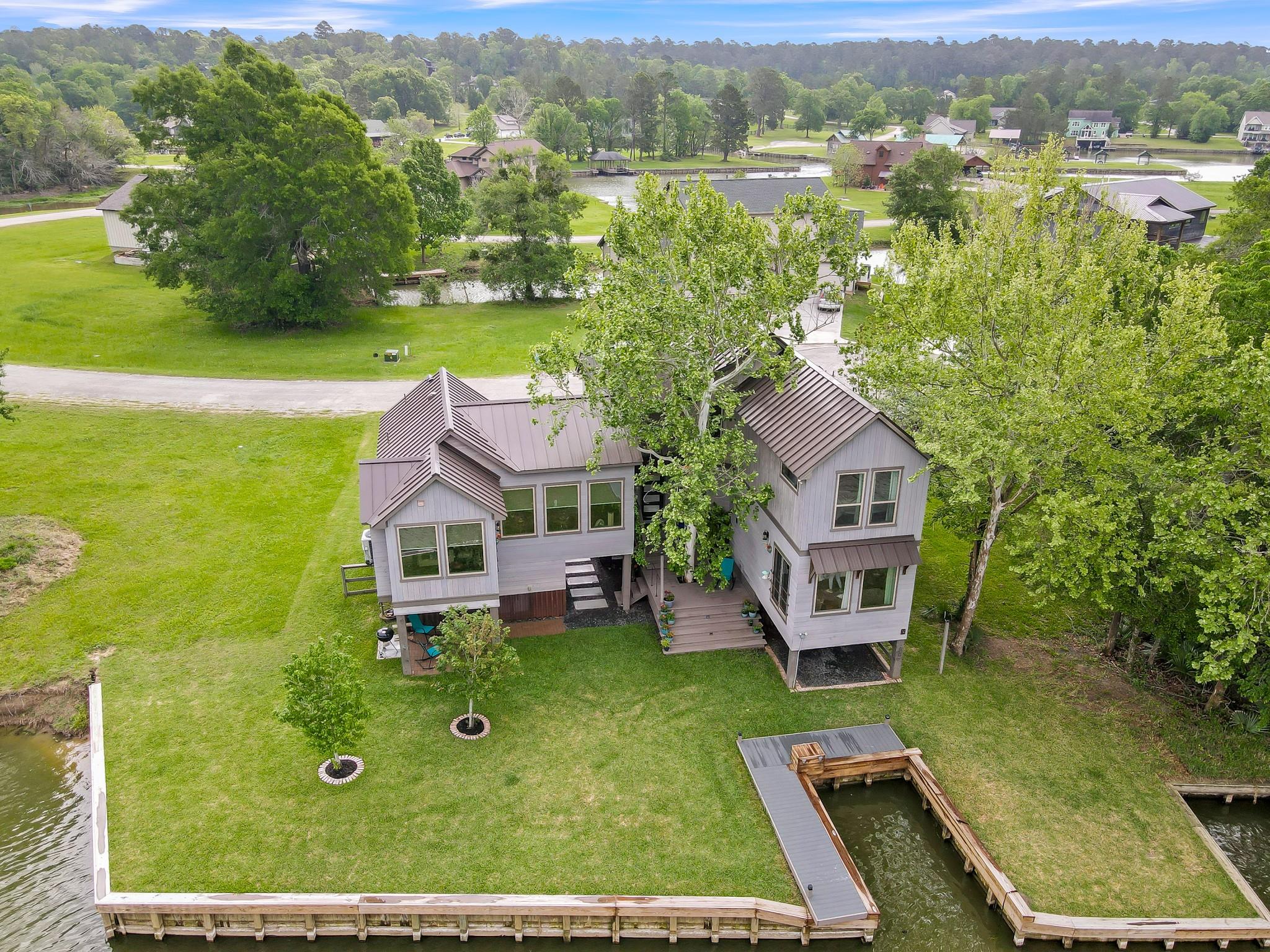 10 Wild Iris Court