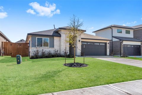 Photo of 13220 Lago Acero Lane, Texas City, TX 77568 (MLS # 45743197)