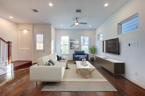 Photo of 847 Rachel Street #E, Houston, TX 77091 (MLS # 35967843)