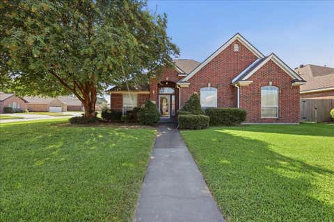 Photo of 2831 Meadowbrook Lane, Port Neches, TX 77651 (MLS # 94460925)