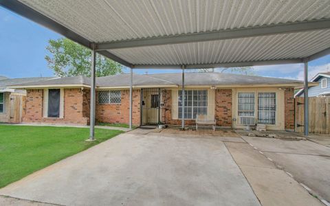 Tiny photo for 9223 Rockcliff Drive, Houston, TX 77037 (MLS # 62870648)